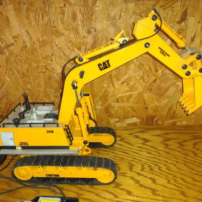 Remote Control CAT Backhoe