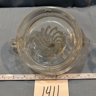 Hazel Atlas Criss Cross Citrus Juicer