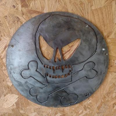 Metal Wall Art- Approx 14" in Diameter