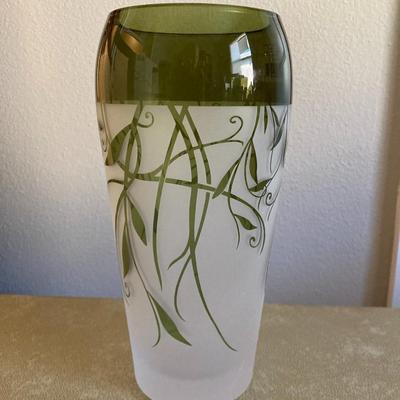 Sale Photo Thumbnail #272: New in Box.  Stunning Lenox Botanical Boutique Vase.  No chips, cracks or damage.