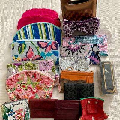 Sale Photo Thumbnail #281: Lot of various clutches, wallets, coin purses etc.  All clean and in new condition