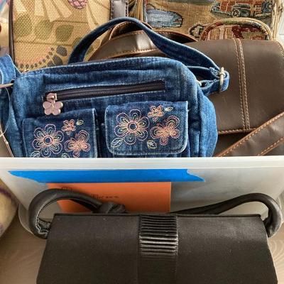 Sale Photo Thumbnail #284: Great condition.  Clean.  Some new.