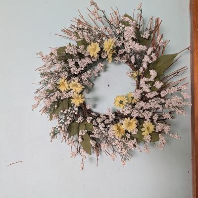 Spring wreath yellow and pink flowers