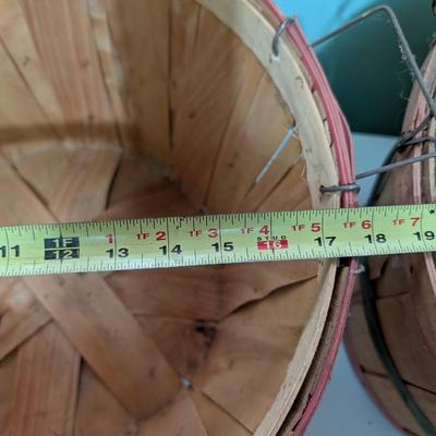 2 bushel baskets
