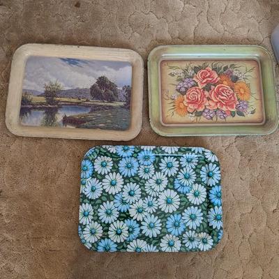 Vintage TV trays