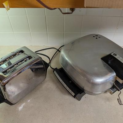 Vintage toaster and electric skillet