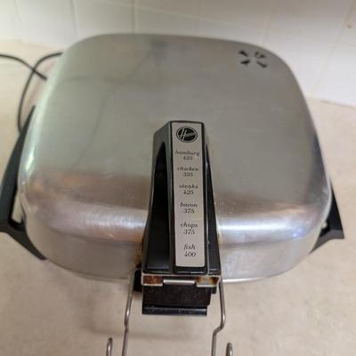 Vintage toaster and electric skillet