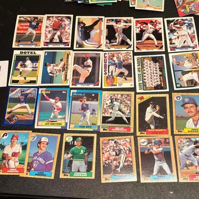 Topps Baseball Cards