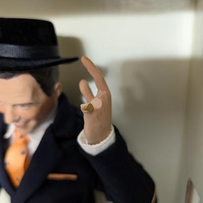 The Franklin Mint Frank Sinatra Porcelain Portrait Doll with Box Broken Finger