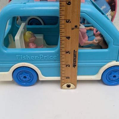 Vintage 1990s Fisher Price Dream Dollhouse MiniVan 4631 with Mom and Baby Figures in Box