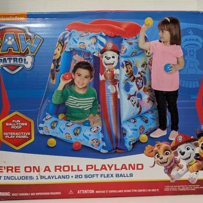 Paw Patrol We’re On A Roll Playland Inflatable with 20 Balls Nickelodeon Jakks