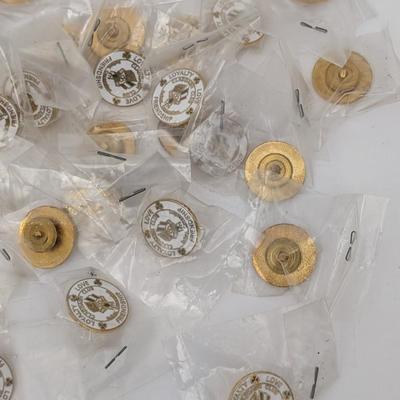 Lot Of Vintage 1978 Claddagh Club Connecticut Enamel Pins Loyalty Love Friendship