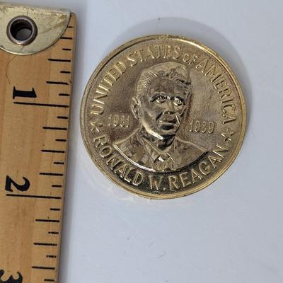 1981 Ronald Reagan 40th President Commemorative Gold Tone Coin Leader Patriot American
