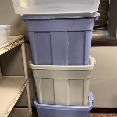 4 totes with lids