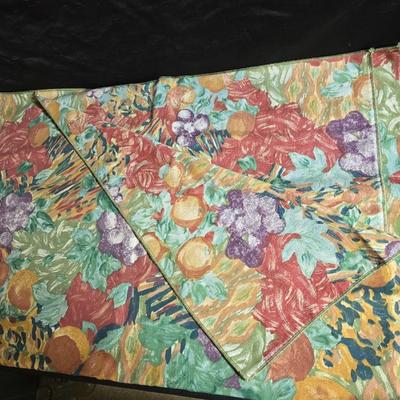 Brand new Hometrends Pizza stone with New 12" Beachwood chip n dip wither ceramic bowl and a tablecloth