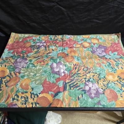 Brand new Hometrends Pizza stone with New 12" Beachwood chip n dip wither ceramic bowl and a tablecloth