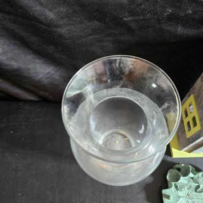 Bird house, small hanging leaf bird feeder/bath, large tin lizard and a glass flower vase