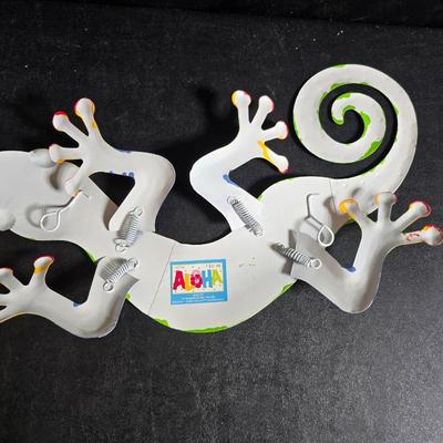 Bird house, small hanging leaf bird feeder/bath, large tin lizard and a glass flower vase