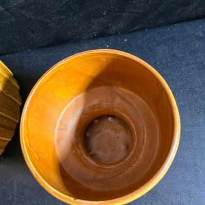 Plant / Flowerpots Three marked Haeger and a green thumb to encourage your growing skills. Royal Haeger