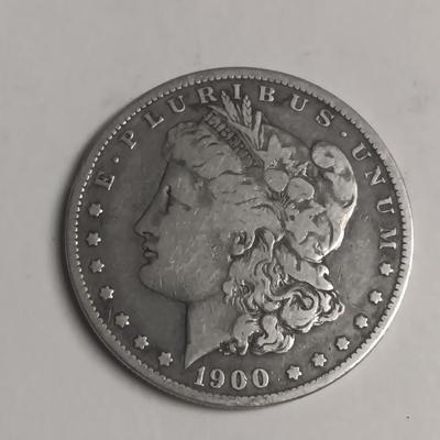 1900-O MORGAN SILVER DOLLAR