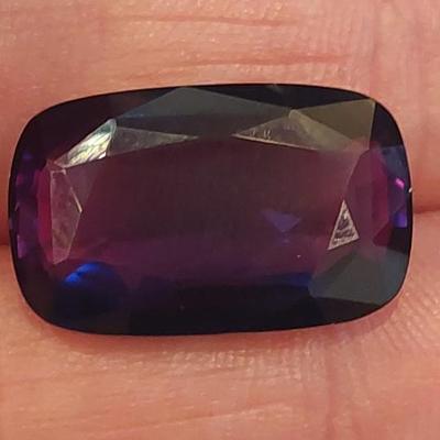 IGI CERTIFIED LAB GROWN SAPPHIRE