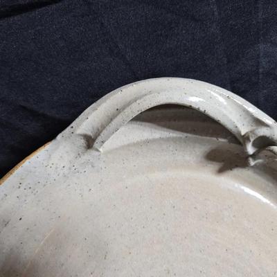 Vintage studio pottery bowl and pie plate / platter with feathers on it