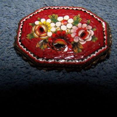 LOT 129 LOVELY VINTAGE ITALIAN MOSAIC PINS