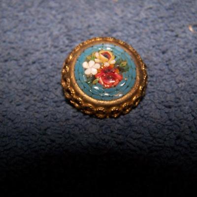 LOT 129 LOVELY VINTAGE ITALIAN MOSAIC PINS