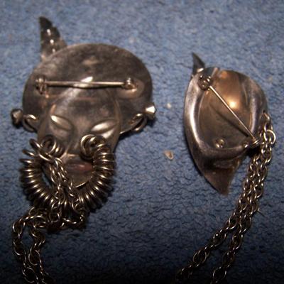 LOT 130 AMAZING VINTAGE ART DECO LADY DOUBLE PIN