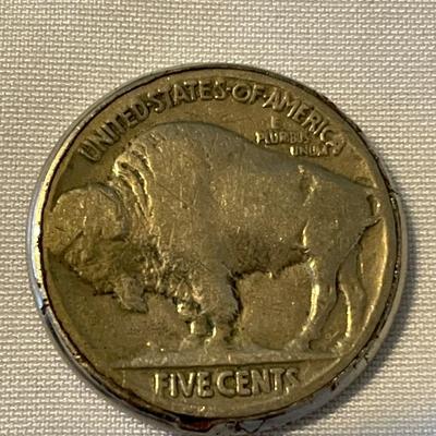 TWO BUFFALO NICKLES