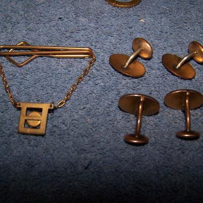 LOT 141 FAB VINTAGE CUFFLINKS/TIE CLASPS&TACS/BUTTONS SEVERAL BLACK PEARLS
