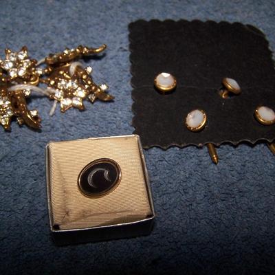 LOT 141 FAB VINTAGE CUFFLINKS/TIE CLASPS&TACS/BUTTONS SEVERAL BLACK PEARLS