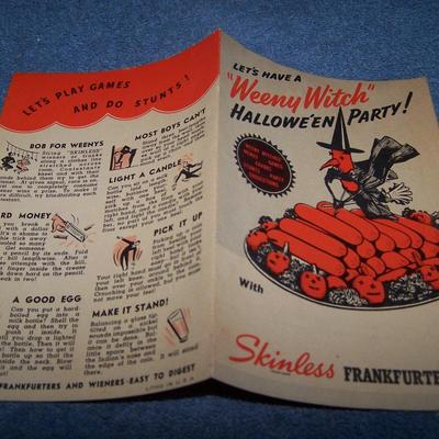 LOT 142 FABULOUS VINTAGE HALLOWEEN PAPER WEENY WITCH PARTY BOOK++