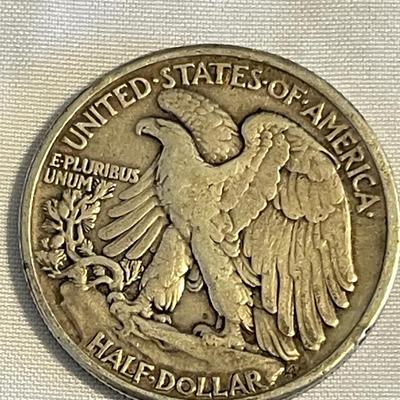 1942 WALKING LIBERTY HALF DOLLAR