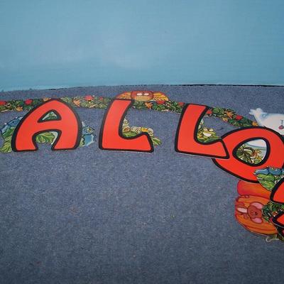 LOT 150 GREAT COLLECTABLE HALLOWEEN PAPER ITEMS