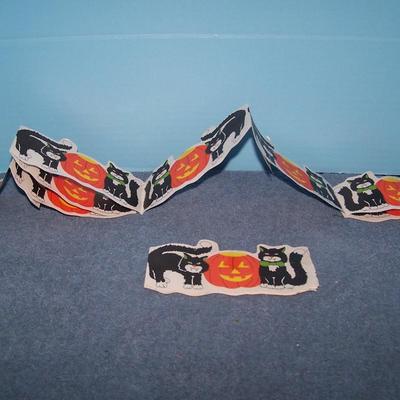 LOT 150 GREAT COLLECTABLE HALLOWEEN PAPER ITEMS