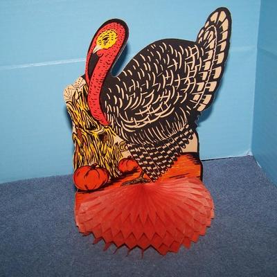 LOT 151 FAB VINTAGE THANKSGIVING HONEYCOMB TURKEYS