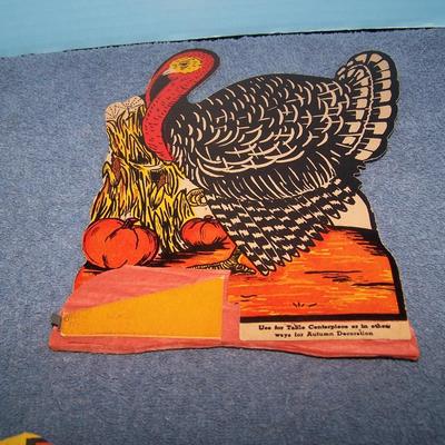 LOT 151 FAB VINTAGE THANKSGIVING HONEYCOMB TURKEYS