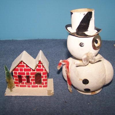 LOT 154 GRAND VINTAGE CHRISTMAS DECOR--HOUSES/SNOWMAN/BIRD