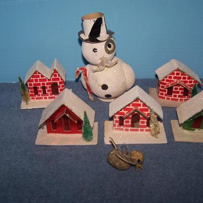 LOT 154 GRAND VINTAGE CHRISTMAS DECOR--HOUSES/SNOWMAN/BIRD