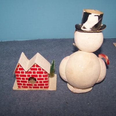 LOT 154 GRAND VINTAGE CHRISTMAS DECOR--HOUSES/SNOWMAN/BIRD