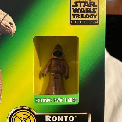 SEALED STAR WARS RONTO AND JAWA FIGURES WITH BLASTER PISTOL