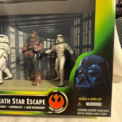 SEALED STAR WARS CANTINA SHOWDOWN AND DEATH STAR ESCAPE