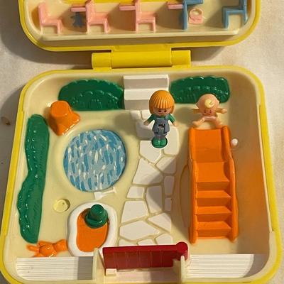 2 VINTAGE POLLY POCKETS