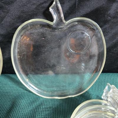 Glass apple snack plates - and other apple themed kitchen accessories including new kitchen towels