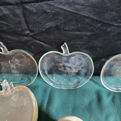 Glass apple snack plates - and other apple themed kitchen accessories including new kitchen towels
