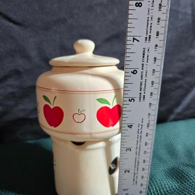 Glass apple snack plates - and other apple themed kitchen accessories including new kitchen towels