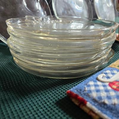 Glass apple snack plates - and other apple themed kitchen accessories including new kitchen towels