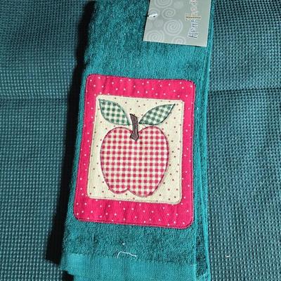 Glass apple snack plates - and other apple themed kitchen accessories including new kitchen towels