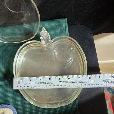 Glass apple snack plates - and other apple themed kitchen accessories including new kitchen towels